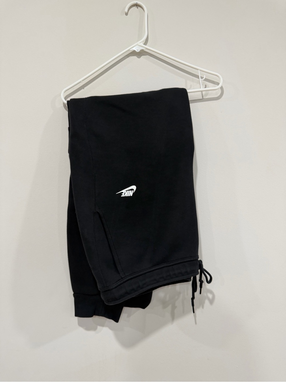 Nike Tech Black Sweatpants, Size XL